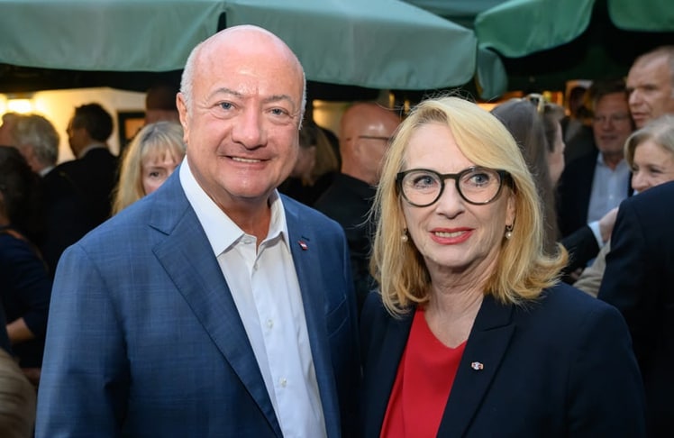 Christian Stocker (Bundeskanzler) und Doris Bures (Dritte Präsidentin des Nationalrates).